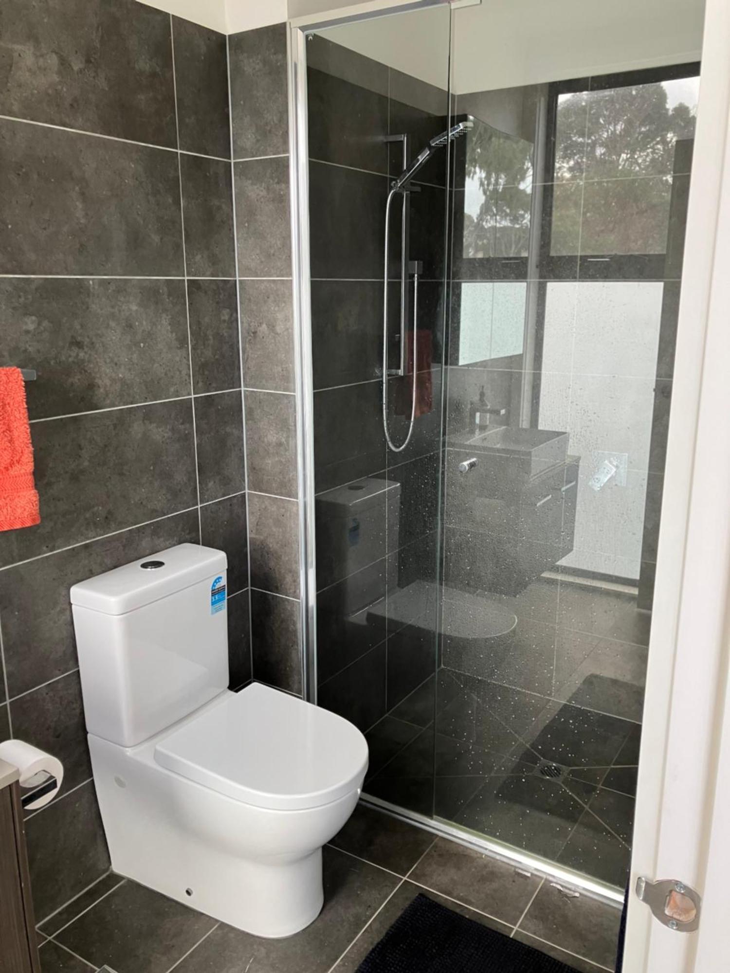 Private Room & Ensuite, In Shared Modern 2 Level Apartment - Full Use Of All Facilities Geelong Extérieur photo